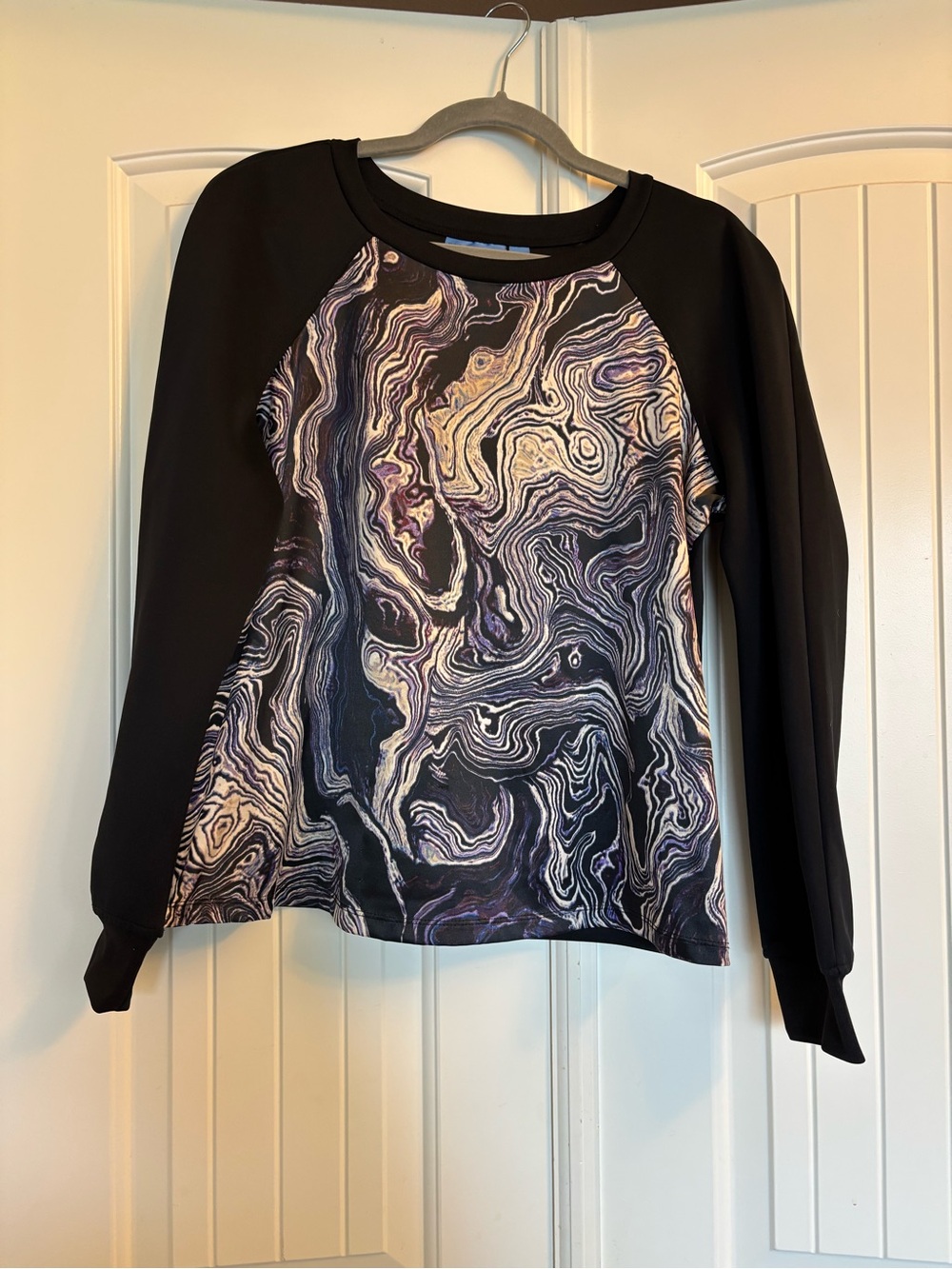 Simply Vera Vera Wang Black Sweatshirt with Marble-Style Front